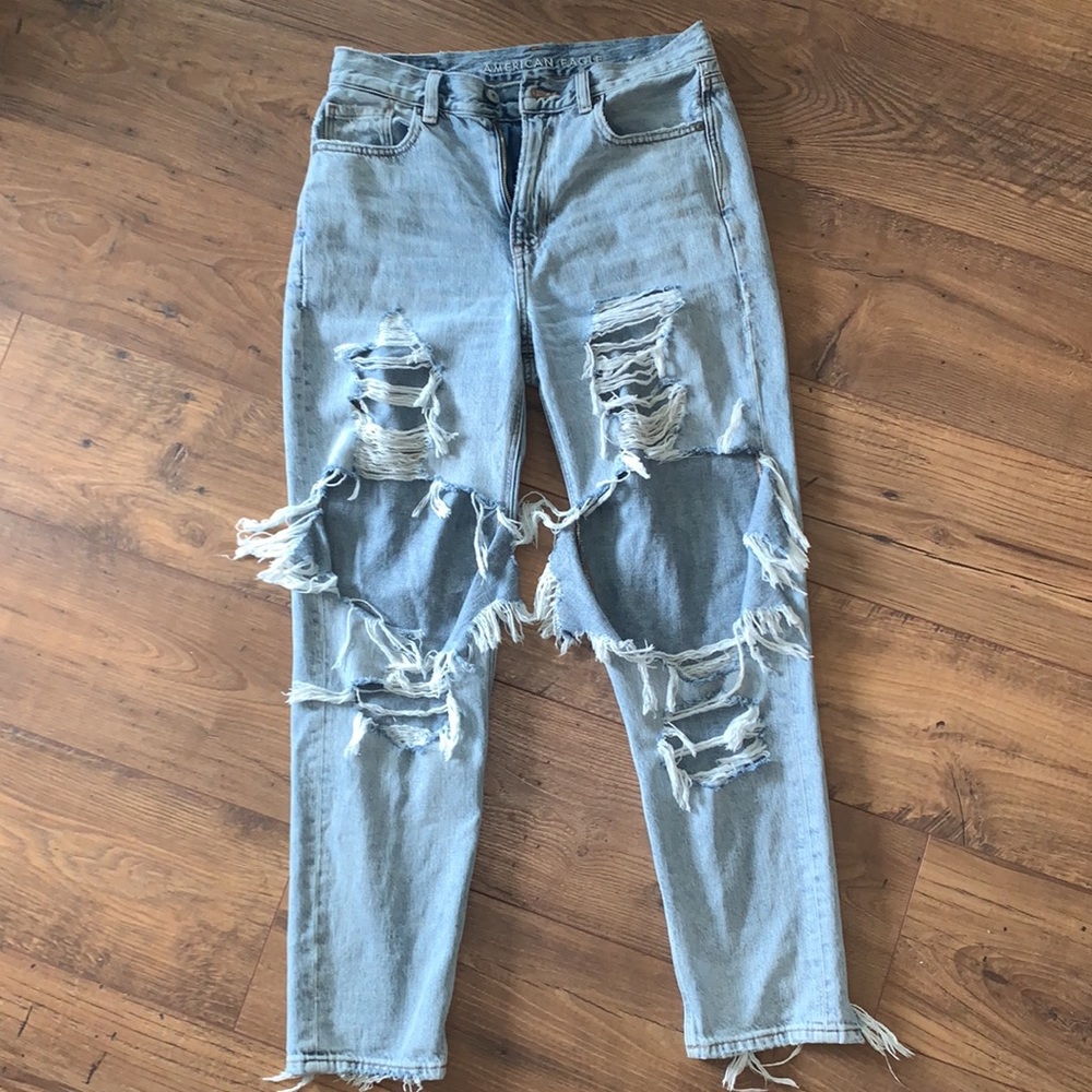 American Eagle Boyfriend Jeans - Picture 3 of 3